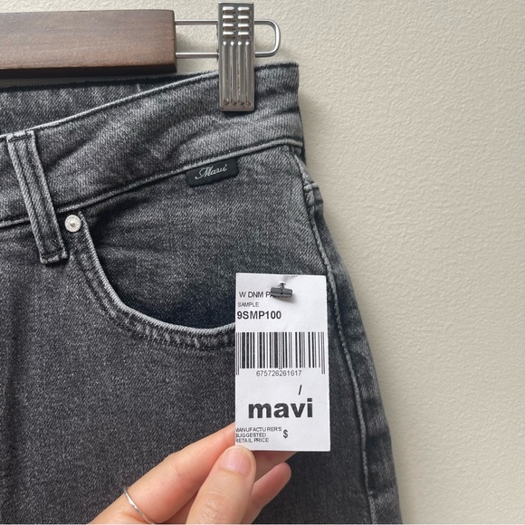 Mavi Iconic High Rise Mom Jean - Picture 5 of 10